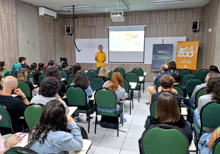 Museu de Zoologia promove palestra para debater a poluição dos oceanos